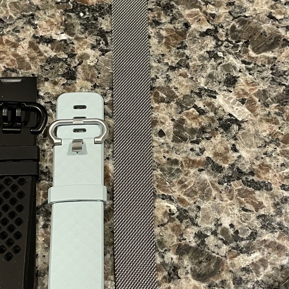 Fitbit Charge3 watch bands New in package - Picture 4 of 5